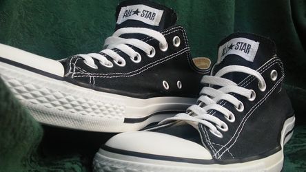 Like-NEW! Low-Top Converse😊