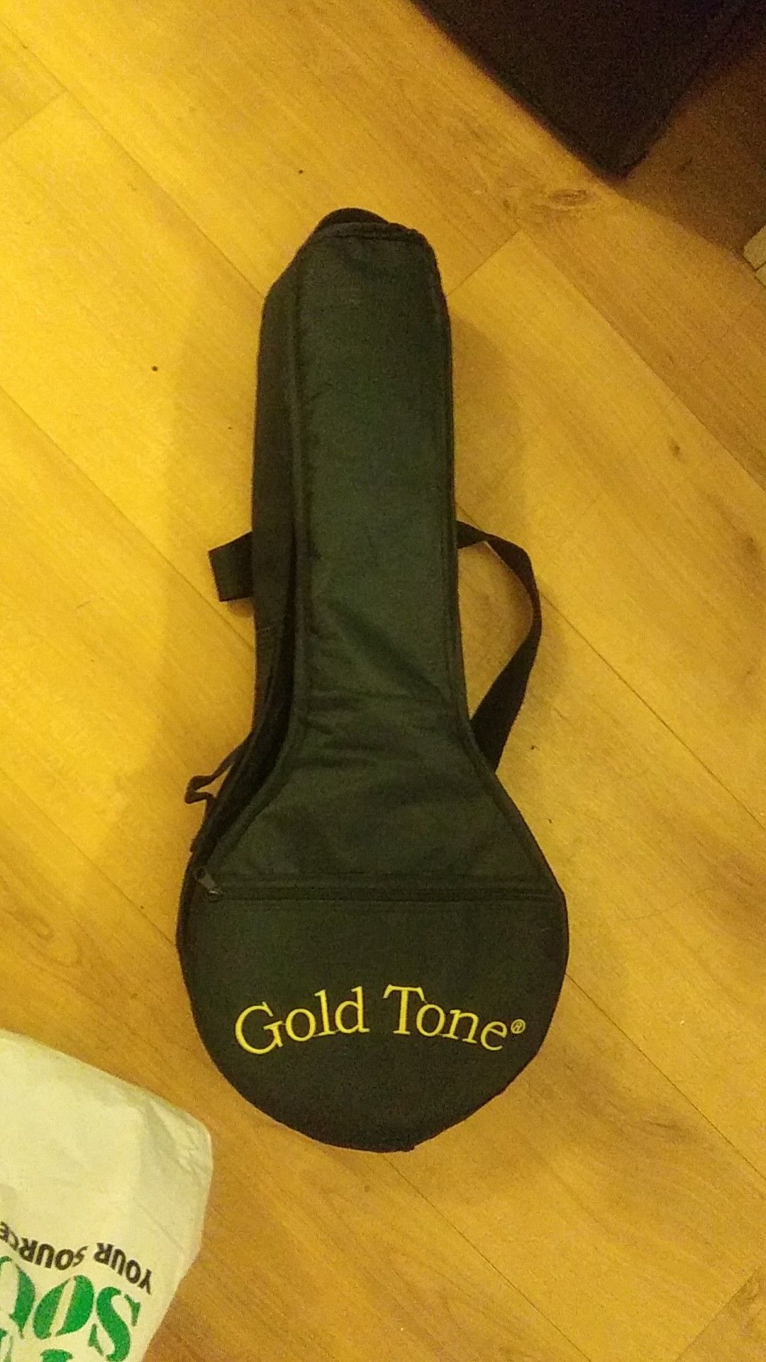 Gold Tone 23in 4 string banjo uke.