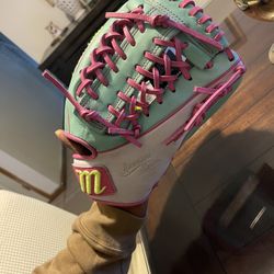 MTYPE BASEBALL GLOVE