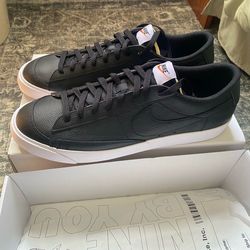 Nike Blazer Mid 77 (custom) Size 14