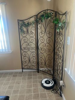 Rod iron wall divider