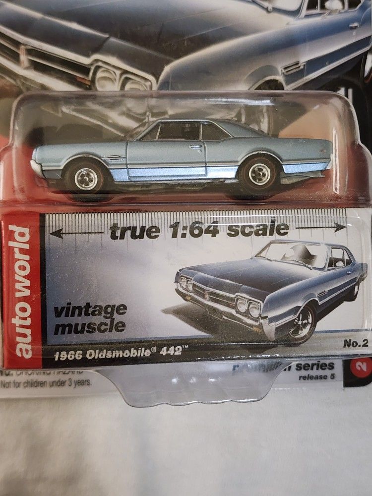 Auto World 1966 Oldsmobile 442 Vintage Muscle Premium Series 5 NO.2