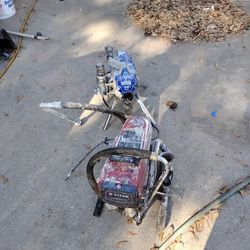 440 Titan paint Sprayer, Nova 390 Pc Sprayer