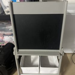 Delta Children’s Grey Easel 