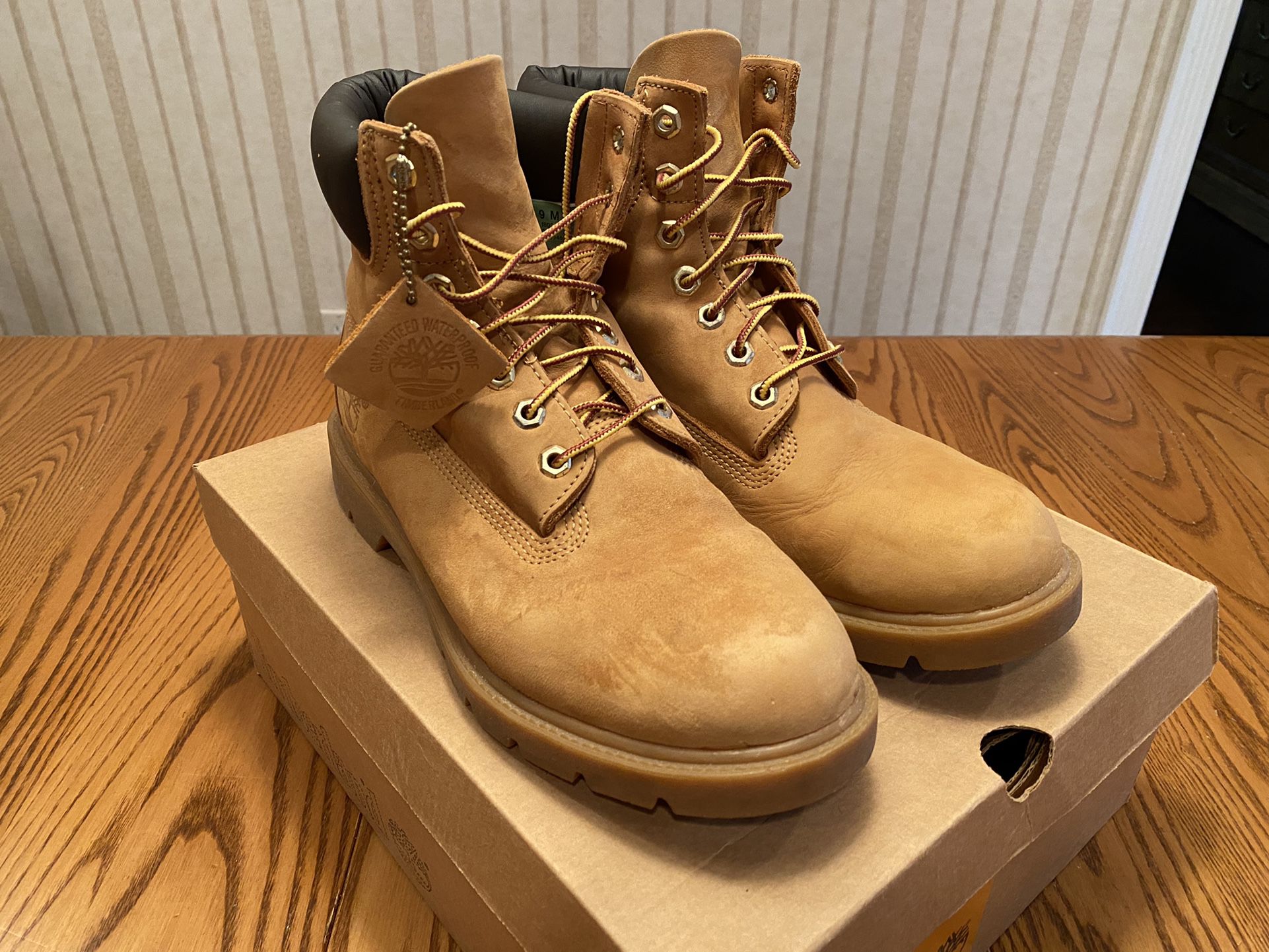 Timberland 6 Inch Basic Boot Wheat Size 9 Sale in Staten Island, NY - OfferUp