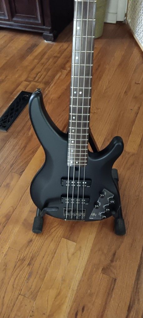 Yamaha Bass Guitar
