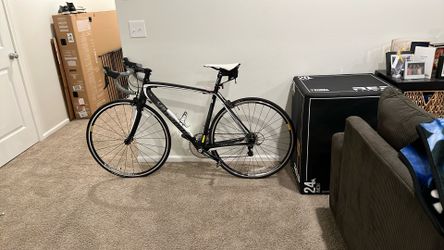 Specialized Tarmac Sport Carbon Fiber Road Bike