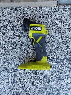 FLASHLIGHT RYOBI 18V TOOL ONLY