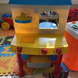Mickey Mouse Food Stand Toy 