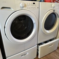 Fridgidare Wager And Dryer Set 