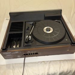 vintage Soundesign 6836 all-in-one stereo system.