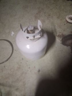 5 gallon propane tanks