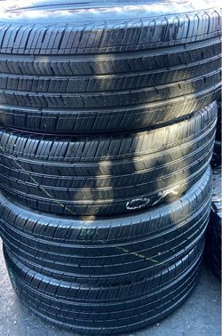 4 Llantas Usadas Arizonian Silver Edition 225/65/17 $210 las 4