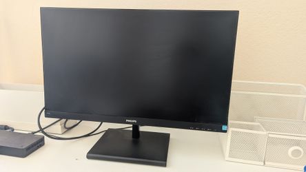 PC Monitor Phillips 24