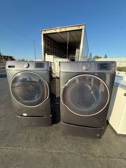 Samsung washer and dryer gas on pedestals
