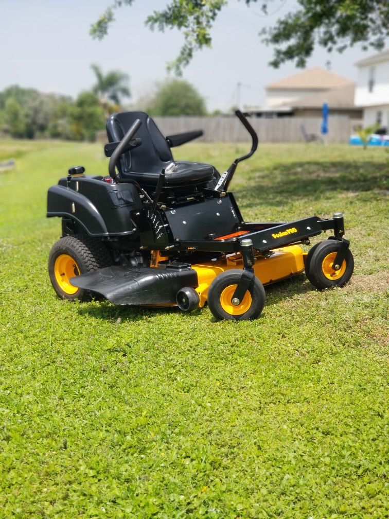Poulan PRO P46ZX 46 in. 22 HP Gas Zero Turn Riding Mower. Great