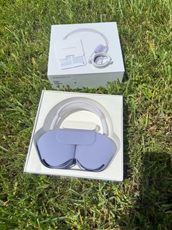 AirPods max | purple