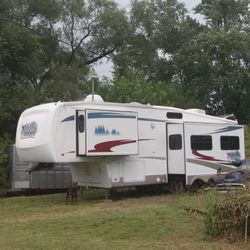 2006 Cardinal Travel Trailer 