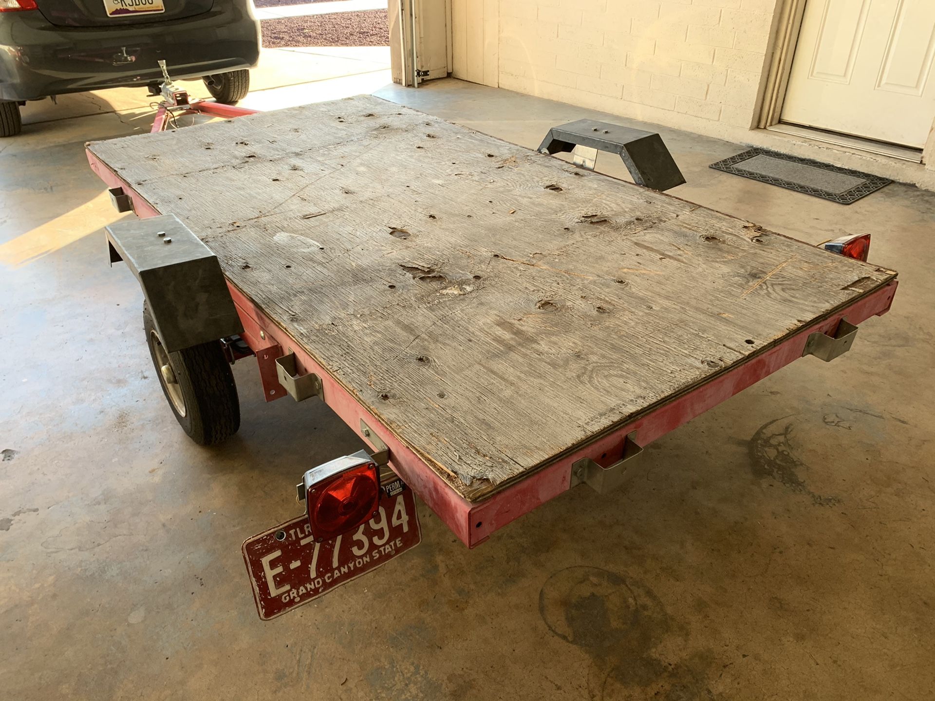 TRAILER 4x8 FLAT BED