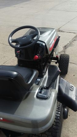 For sale a 17.hp KOHLER PRO OHV craftsman Lt 2000 riding lawnmower