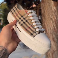 Burberry 
