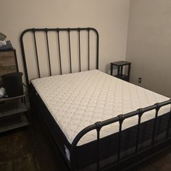 Queen Bed With Mattress And Box Spring