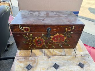 Nice antique vintage looking box