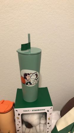 Starbucks peanuts snoopy plastic cup
