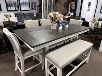 Stunning dining table set! $1499 ☎️🩶📦