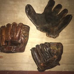 Early 1900 Baseball Gloves 