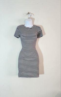 French Connection Short-Sleeved, Striped Crew Neck Bodycon T-shirt Dress, Size:6 Color: Black/White