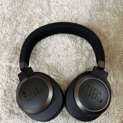 JBL Noise Cancelling Headphones