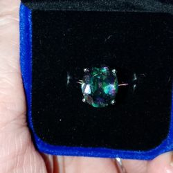 🎄💜3 DAYS LEFT TO SHOP GUYS!!💜🎄 ABSOLUTELY GORGEOUS,  STERLING SILVER 925,  NEW MYSTIC TOPAZ RING!!💜💍 