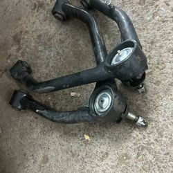 07-13 Chevy/gmc Leveling Control Arms 