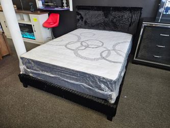 Queen Bed Black Corduroy W/ 14 Inch Mattress Pillow Top $499
