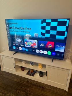 65" Samsung Smart TV + Modern White TV Console Stand Bundle