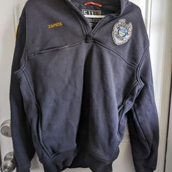 Extra Heavy Dark Blue Sweatshirt Fleece Lined by 5.11 Tactical Series Medium 38-40, Penta Criminal Justice. Zapata on Front Two Extra Deep Pockets, Do