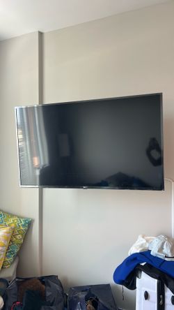 LG 50” LED Smart Tv