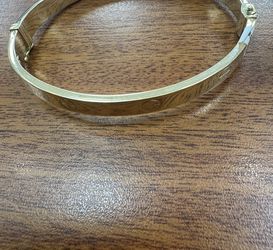 10kt Gold Bangle