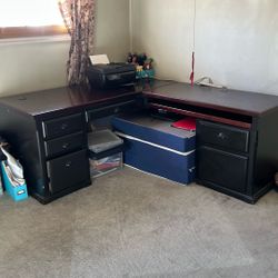 Office Desk With Chair