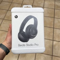 Beats studio pro (W/ apple care+)