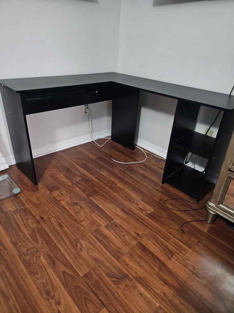L Shape Black Computer Desk