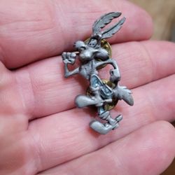 Vintage Pewter Looney Tunes Wile E. Coyote Pin