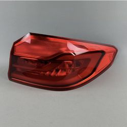 2017 2018 2019 2020 BMW 5 Series 530i 540i LED Right Passenger Outer TailLight OEM 7376470