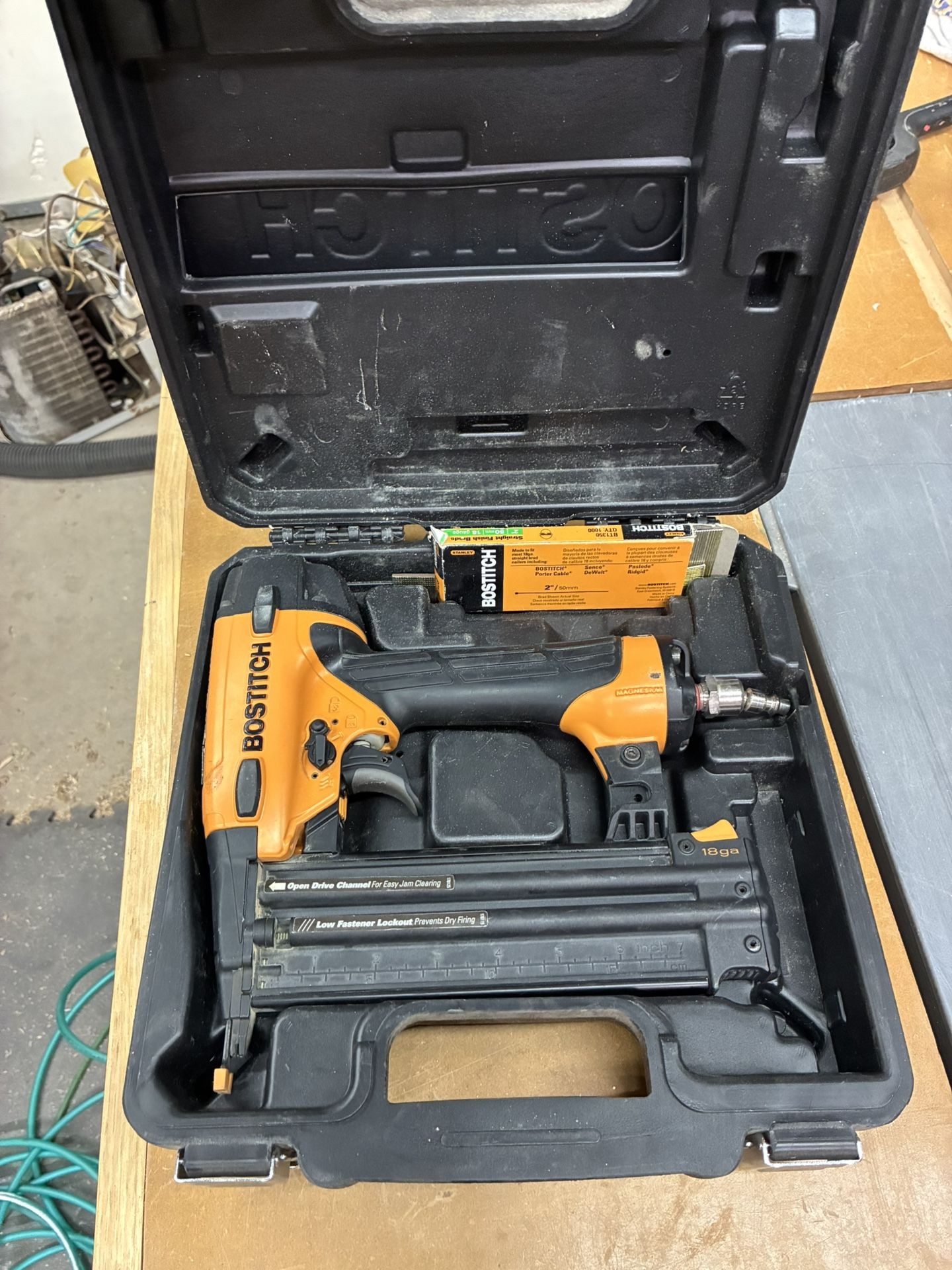 Bostich 18 Gauge Brad Nailer
