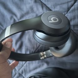 Beats Solo 4 