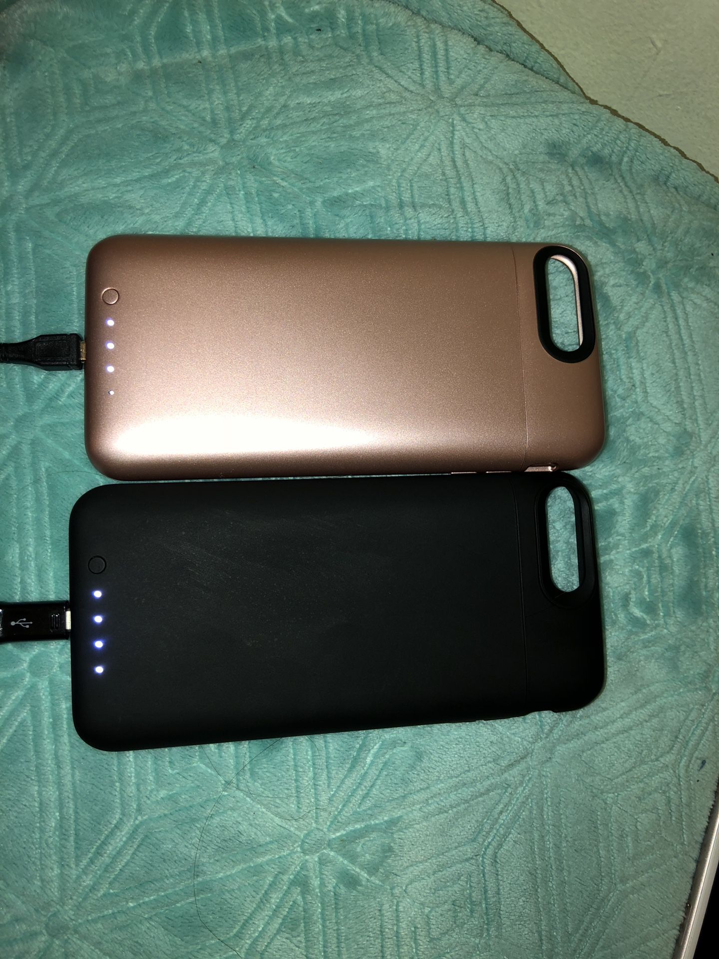 2 Morphie Charging Case IPHONE 7+ & 8+