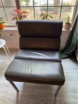 Accent chair
