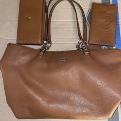 Coach bag with wallet and accessories
