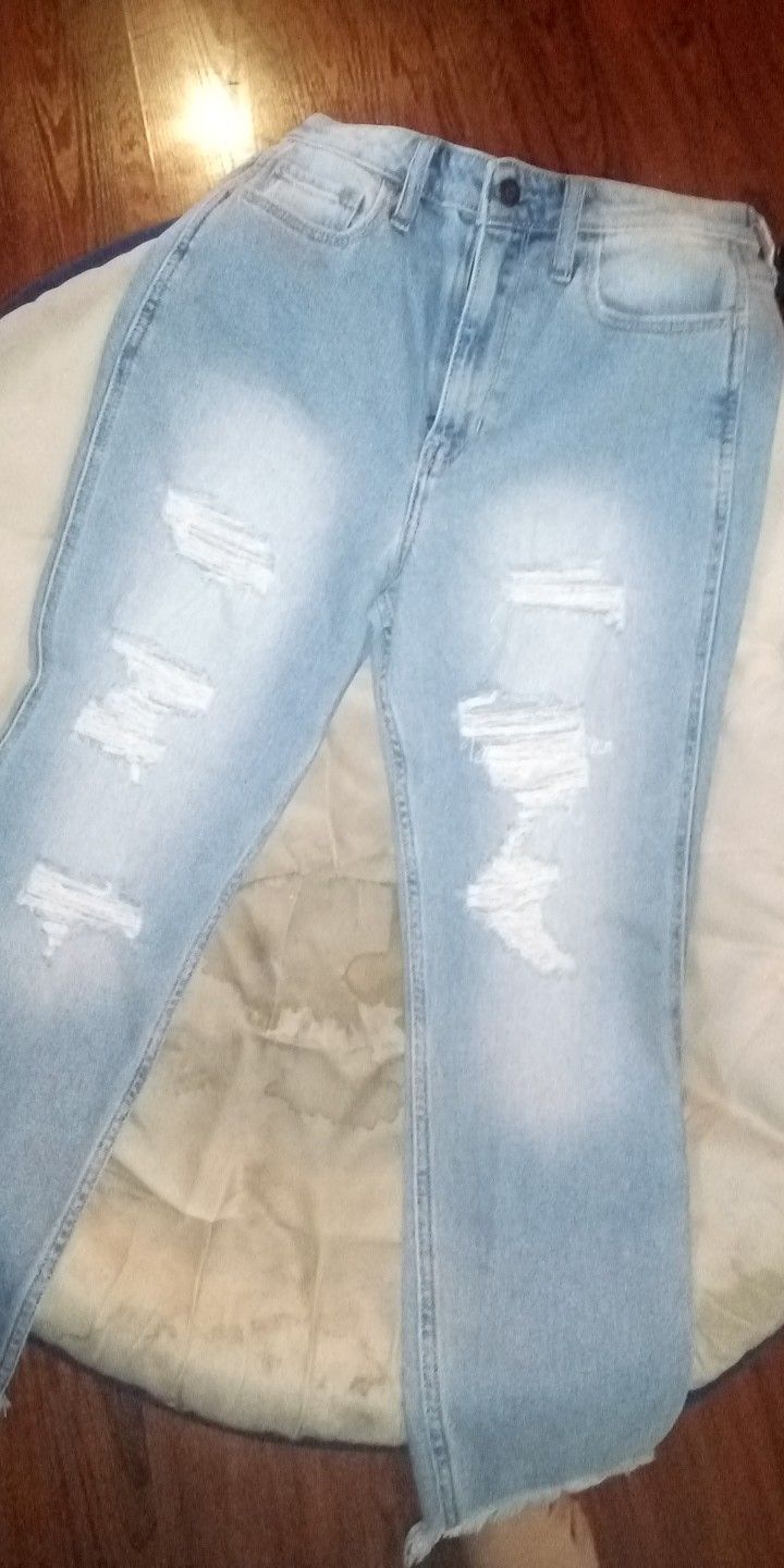 Hollister high-rise mom jeans